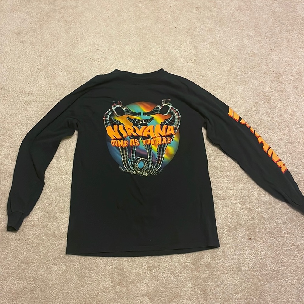 Nirvana black long sleeve (M)